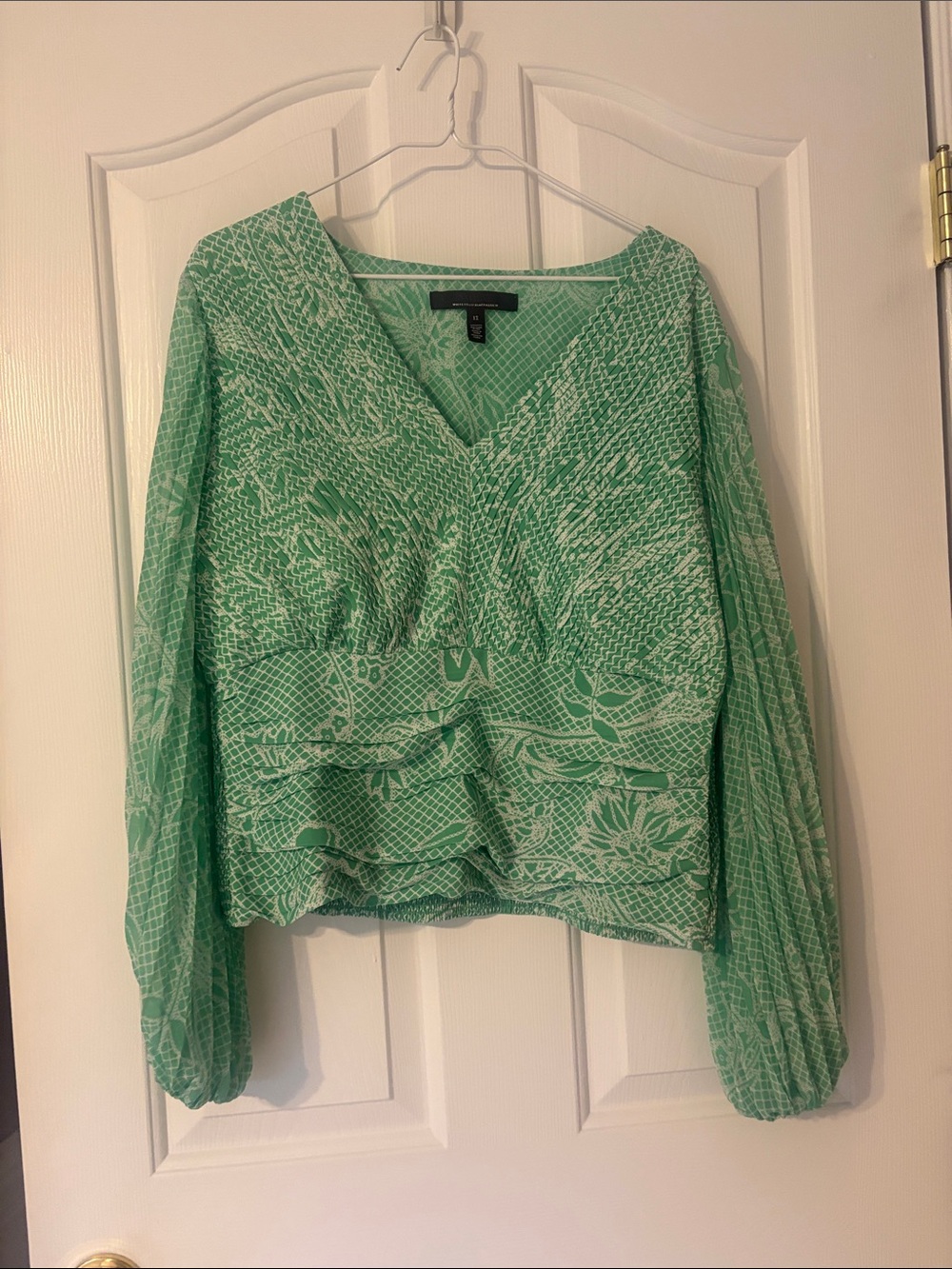White House Black Market Mint Green Printed V-Neck Blouse